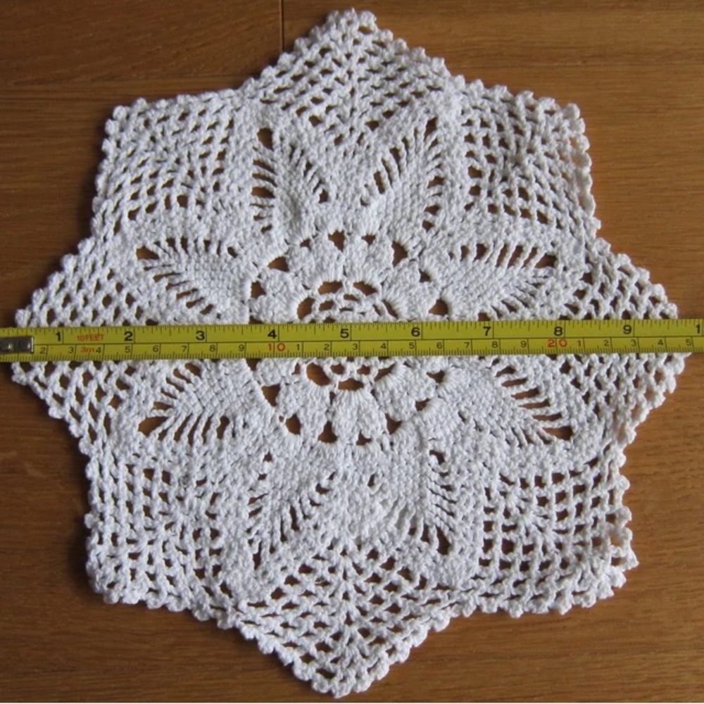 Vintage - Crochet - Brand new - 4 pcs crochet doilies - approx. 10” round